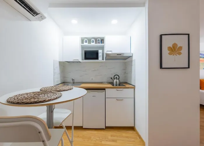 Romantic Refuge In Piazza Navona Apartament *